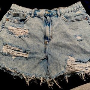 women distressed shorts